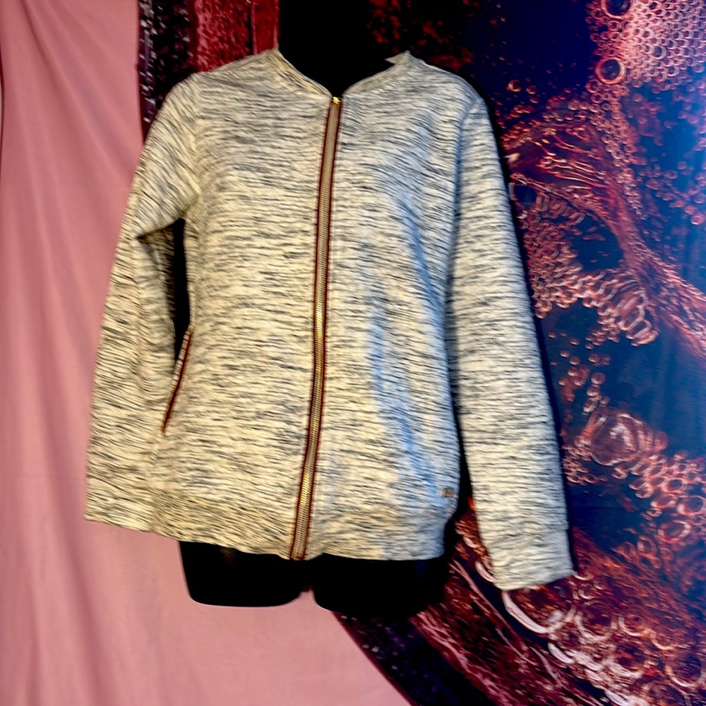 A Women’s Juelle Gray & White zippered Jacket New with 🏷️ - Picture 1 of 9